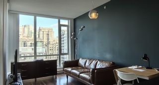 Photo 4: PH7 1082 SEYMOUR Street in Vancouver: Downtown VW Condo for sale in "Freesia" (Vancouver West)  : MLS®# R2851117