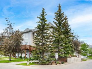 Photo 2: 82 Patina Rise SW in Calgary: Patterson Row/Townhouse for sale : MLS®# A1234186