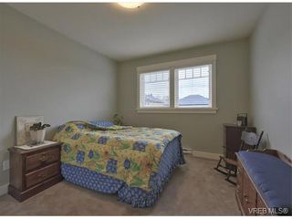 Photo 14: 4017 South Valley Dr in VICTORIA: SW Strawberry Vale House for sale (Saanich West)  : MLS®# 753226