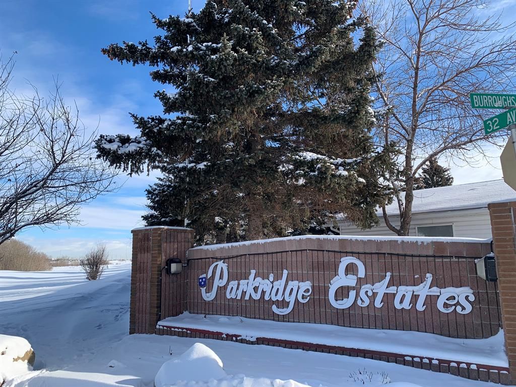 Main Photo: 286 Burroughs Circle NE in Calgary: Monterey Park Mobile for sale : MLS®# A2022288