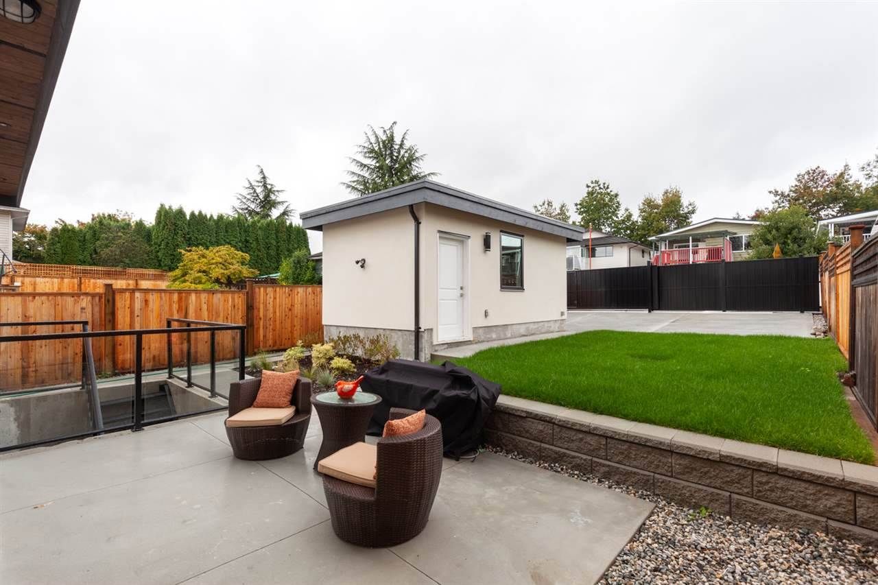 Photo 19: Photos: 1711 MACGOWAN AVENUE in North Vancouver: Pemberton NV House for sale : MLS®# R2351312