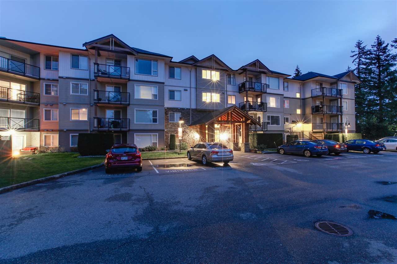 Main Photo: 102 2990 BOULDER STREET in : Abbotsford West Condo for sale : MLS®# R2339392