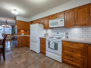 Photo 3: 4875 KATHLEEN PLACE in Kamloops: Rayleigh House for sale : MLS®# 177935