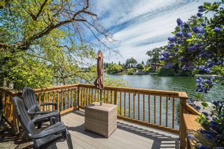 Photo 36: 3074 Leigh Pl in Langford: La Langford Lake House for sale : MLS®# 877933