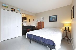 Photo 7: 401 1108 NICOLA Street in Vancouver: West End VW Condo for sale in "Chartwell" (Vancouver West)  : MLS®# R2680696