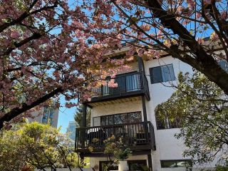 Photo 2: 311 211 W 3RD Street in North Vancouver: Lower Lonsdale Condo for sale in "Villa Aurora" : MLS®# R2864650