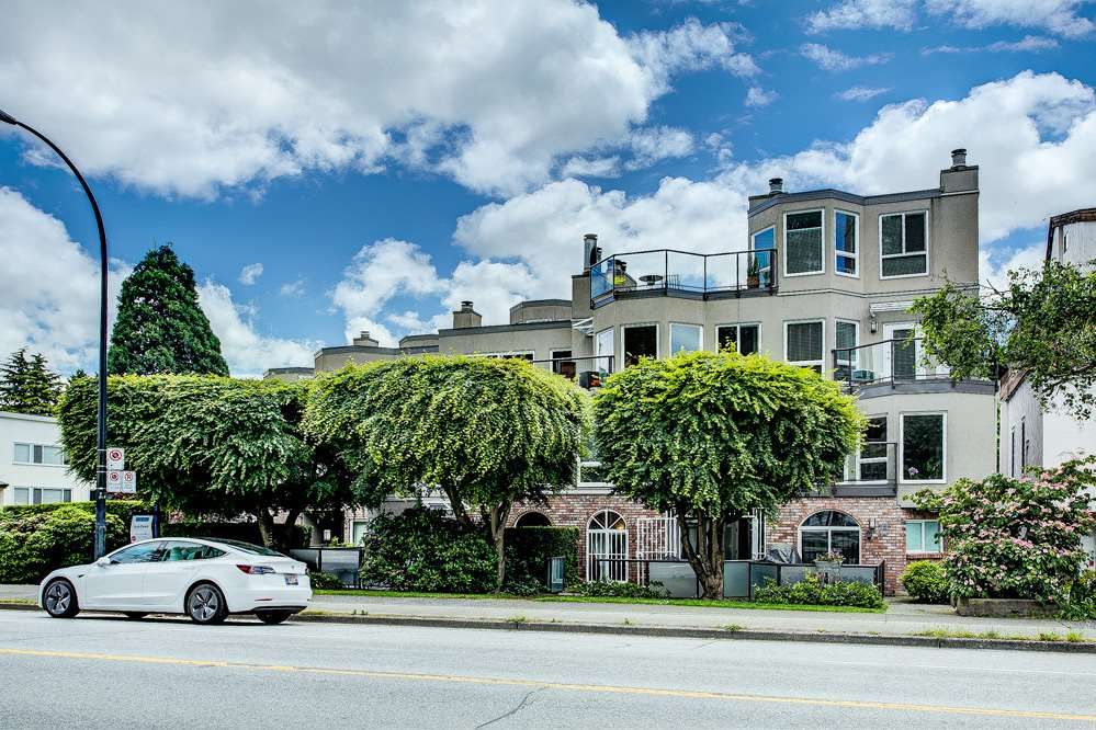 Photo 22: Photos: 105 2110 CORNWALL Avenue in Vancouver: Kitsilano Condo for sale in "Seagate Villa" (Vancouver West)  : MLS®# R2467038