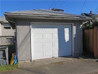 Photo 11: 1315 LAKEWOOD Drive in Vancouver: Grandview VE House for sale (Vancouver East)  : MLS®# V1033837