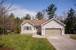 Photo 1: 1829 Acadia Drive in Kingston: Kings County Residential for sale (Annapolis Valley)  : MLS®# 202210260