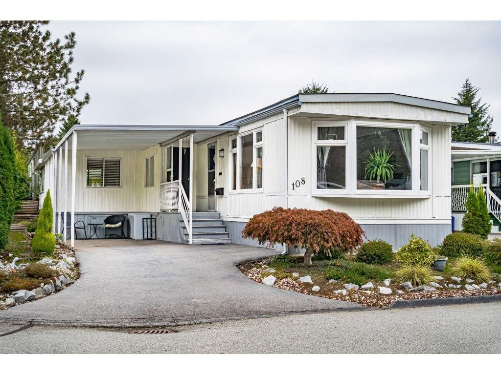 Main Photo: 108 15875 20 Avenue in Surrey: King George Corridor Manufactured Home for sale in "Sea Ridge Bays" (South Surrey White Rock)  : MLS®# R2512573
