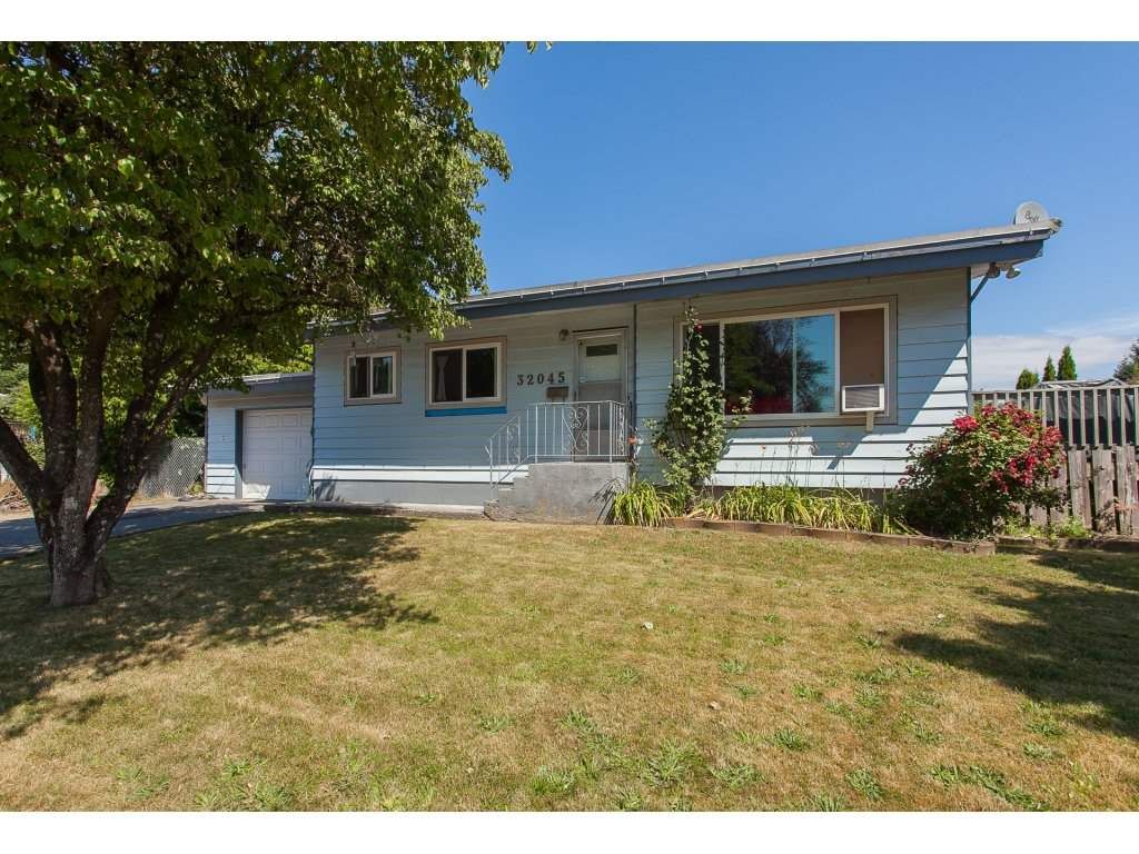 Main Photo: 32045 WESTVIEW Avenue in Mission: Mission BC House for sale : MLS®# R2186441
