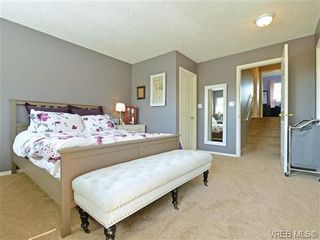 Photo 12: 1646 Myrtle Ave in VICTORIA: Vi Oaklands Row/Townhouse for sale (Victoria)  : MLS®# 741520