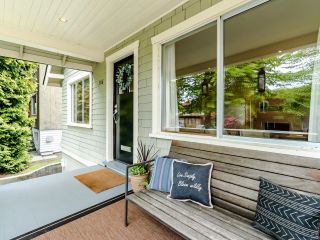 Photo 2: 3116 E GEORGIA STREET in Vancouver: Renfrew VE House for sale (Vancouver East)  : MLS®# R2694734