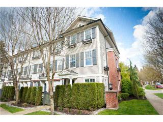 Photo 1: 74 101 FRASER Street in Port Moody: Port Moody Centre Townhouse for sale in "CORBEAU" : MLS®# V1116275