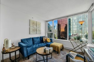 Photo 1: 1607 33 SMITHE Street in Vancouver: Yaletown Condo for sale in "COOPER'S LOOKOUT" (Vancouver West)  : MLS®# R2722584