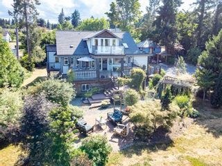 Photo 3: 3938 Island Hwy in Royston: CV Courtenay South House for sale (Comox Valley)  : MLS®# 881986