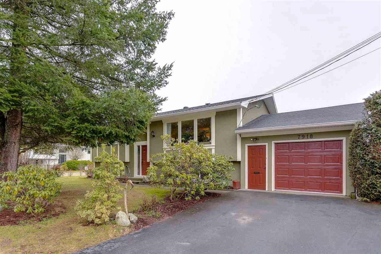 Main Photo: 7918 TEAL Street in Mission: Mission BC House for sale : MLS®# R2218203