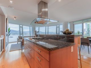 Photo 13: 702 1233 W CORDOVA Street in Vancouver: Coal Harbour Condo for sale in "The Carina" (Vancouver West)  : MLS®# R2780436