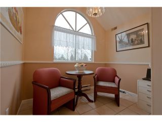 Photo 9: 203 15439 100 Avenue in Surrey: Guildford Townhouse for sale in "Plumtree Lane" (North Surrey)  : MLS®# F1404844