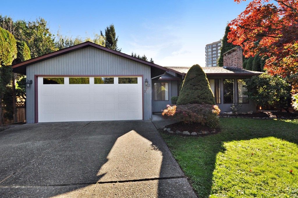 Main Photo: 3222 COMOX Court in Abbotsford: Central Abbotsford House for sale : MLS®# R2114867
