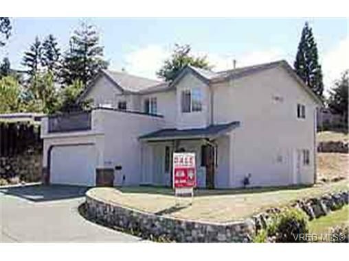 Main Photo: 3098 Shoreview Dr in VICTORIA: La Glen Lake House for sale (Langford)  : MLS®# 216201