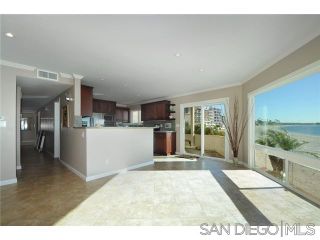 Photo 4: PACIFIC BEACH Condo for rent : 3 bedrooms : 3920 Riviera Drive #V in San Diego