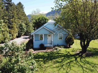 Photo 1: 1118 MARION Road in Abbotsford: Sumas Prairie House for sale : MLS®# R2880709