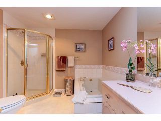 Photo 15: 33 9168 FLEETWOOD Way in Surrey: Fleetwood Tynehead Townhouse for sale in "The Fountains" : MLS®# F1414728