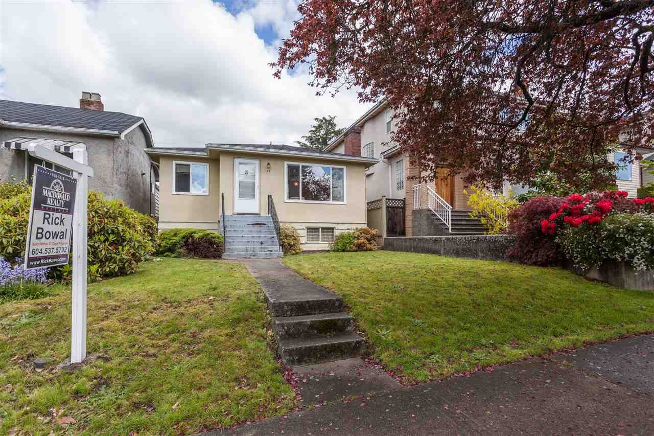 Main Photo: 57 W 42ND Avenue in Vancouver: Oakridge VW House for sale (Vancouver West)  : MLS®# R2164949