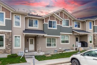 Photo 2: 203 250 Sage Valley Road in Calgary: Sage Hill Row/Townhouse for sale : MLS®# A1259722