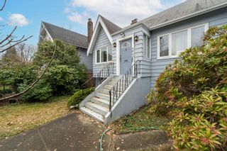 Photo 3: 3731 DUNBAR Street in Vancouver: Dunbar House for sale (Vancouver West)  : MLS®# R2754842