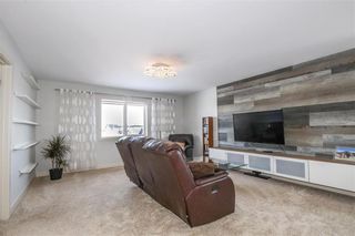 Photo 32: 23 Manipogo Bay in Winnipeg: South Pointe Residential for sale (1R)  : MLS®# 202304287