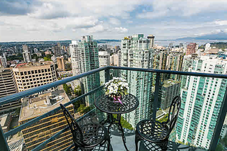 Photo 8: 4404-1189 Melville St in Vancouver: Condo for sale : MLS®# V1143581