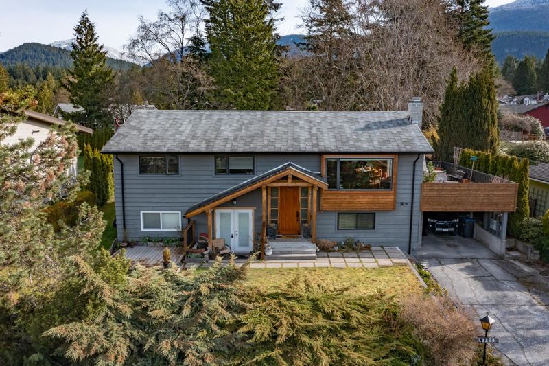 FEATURED LISTING: 40278 AYR Drive Squamish