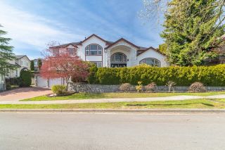 Photo 2: 1526 PARKWAY Boulevard in Coquitlam: Westwood Plateau House for sale : MLS®# R2871345
