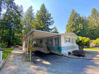 Photo 1: 19 2306 198 Street in Langley: Brookswood Langley Manufactured Home for sale in "CEDAR LANE SENIORS PARK" : MLS®# R2497884