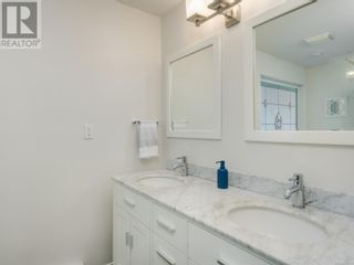 Photo 20: 4224 Oakview Pl in Saanich: House for sale : MLS®# 959779