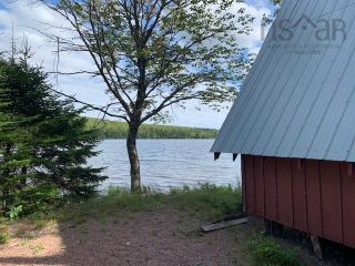 Photo 2: 649 South Wyvern Road in Simpson Lake: 102S-South Of Hwy 104, Parrsboro and area Residential for sale (Northern Region)  : MLS®# 202120844