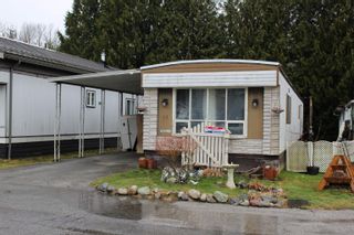 Photo 1: 22 39768 GOVERNMENT Road in Squamish: Northyards Manufactured Home for sale in "THREE RIVERS TRAILER COURT" : MLS®# R2857814