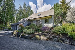Photo 1: 11015 Tryon Pl in North Saanich: NS Curteis Point House for sale : MLS®# 957345