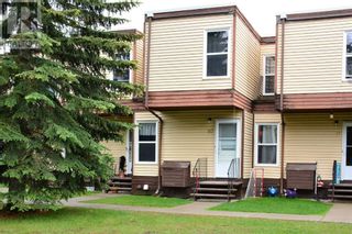 Photo 1: 3 Bedroom, 2 Bathroom Townhouse for Sale in Edson
