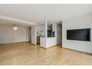 Photo 8: 410 1500 PENDRELL Street in Vancouver: West End VW Condo for sale in "PENDRELL MEWS" (Vancouver West)  : MLS®# V1134010