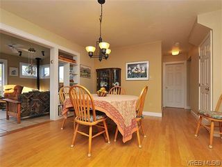 Photo 8: 81 Kingham Pl in VICTORIA: VR View Royal House for sale (View Royal)  : MLS®# 629090