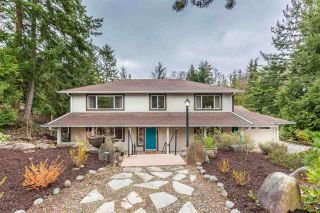 Photo 2: 8085 SOUTHWOOD Road in Halfmoon Bay: Halfmn Bay Secret Cv Redroofs House for sale in "WELCOME WOODS" (Sunshine Coast)  : MLS®# R2147479