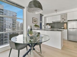 Photo 7: 2306 111 W GEORGIA Street in Vancouver: Downtown VW Condo for sale in "Spectrum 1" (Vancouver West)  : MLS®# R2879873