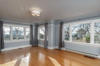 Photo 11: 1642 Hollywood Cres in Victoria: Vi Fairfield East House for sale : MLS®# 861065