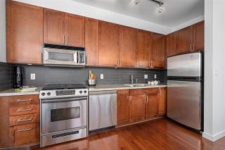 Photo 6: 413 2055 YUKON Street in Vancouver: False Creek Condo for sale in "THE MONTREUX" (Vancouver West)  : MLS®# R2371441