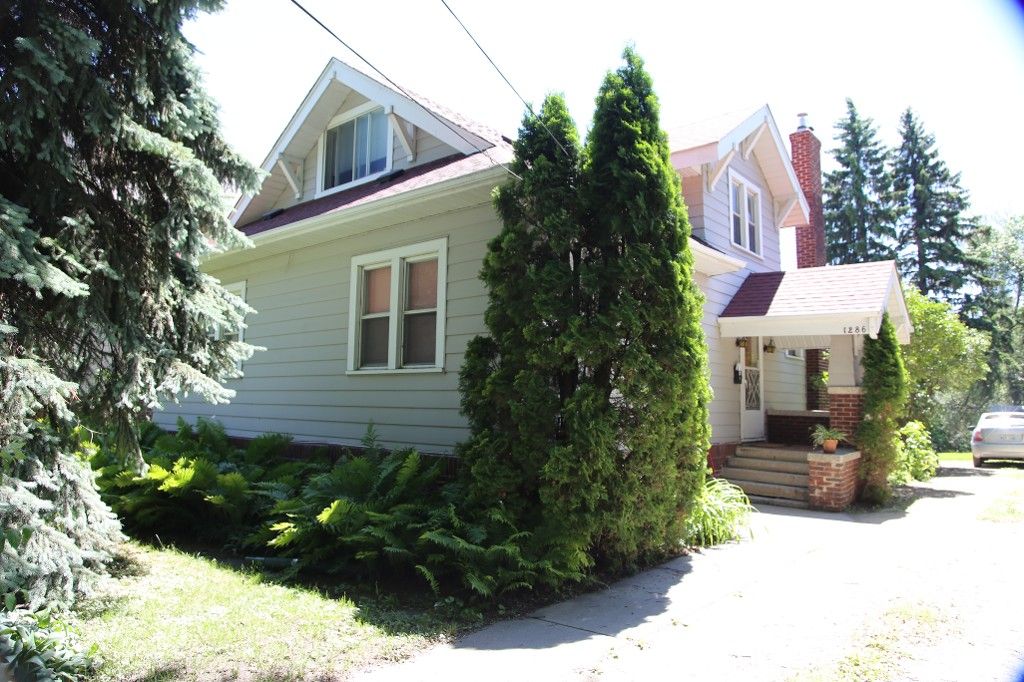 Photo 4: Photos: 1286 Wolseley Avenue in Winnipeg: Wolseley Single Family Detached for sale (5B)  : MLS®# 1708866