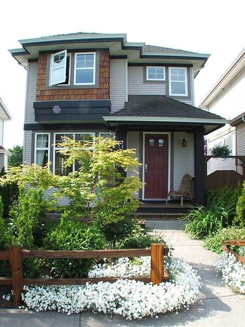 Main Photo: 14944 56A Av in Surrey: House for sale