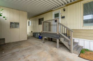 Photo 3: 119 201 CAYER Street in Coquitlam: Maillardville Manufactured Home for sale in "WILDWOOD PARK" : MLS®# R2435330